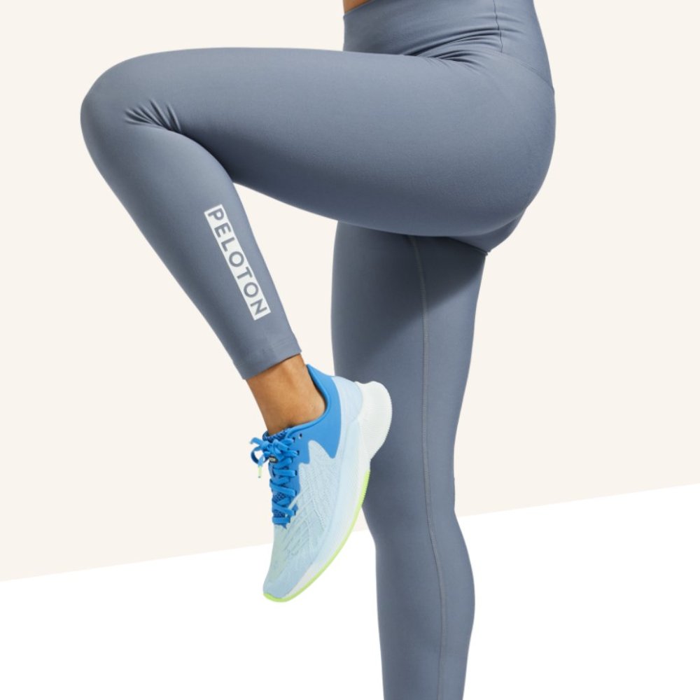 PELOTON Blue Cadence Legging Size M, New with tags & comes with Peloton Stickers